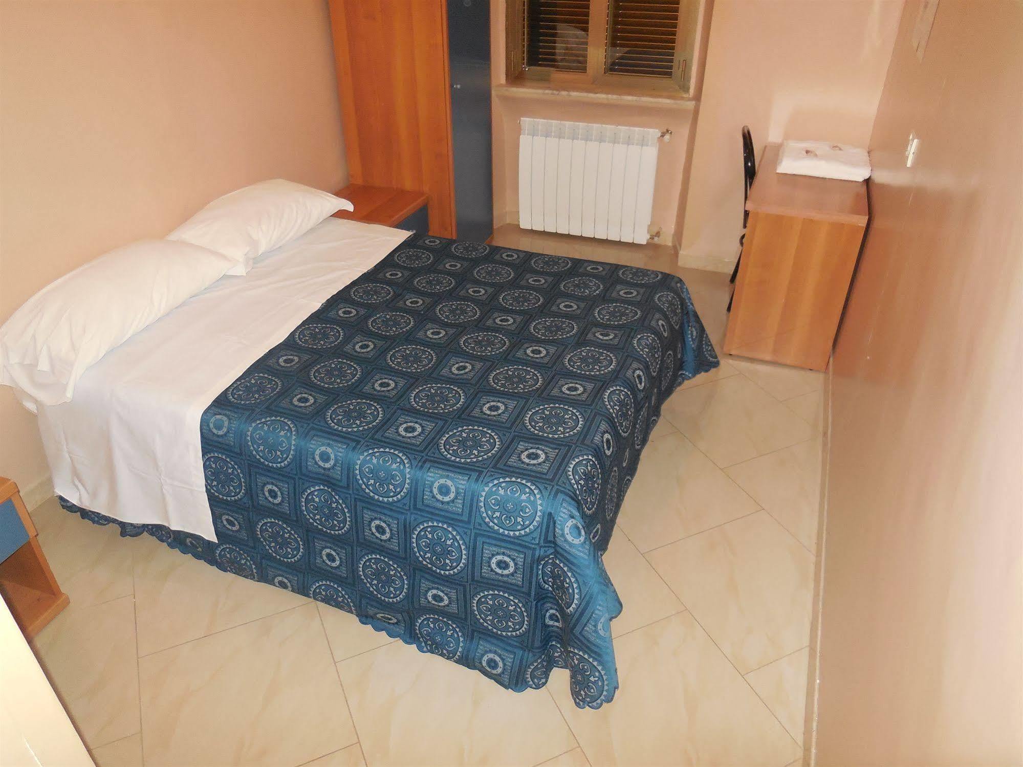 Cressy Hotel Rome Exterior photo